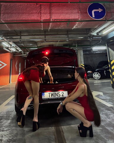 twins_s_k nude photo 24