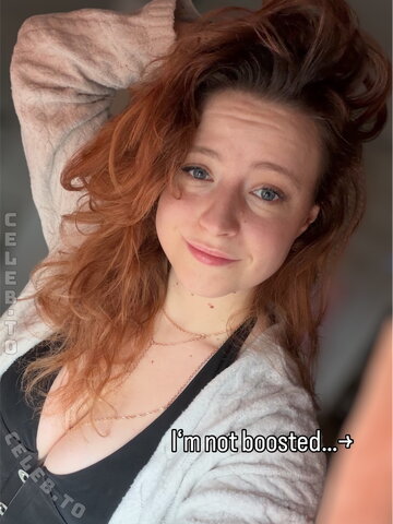 Twostonelol nude photo 13