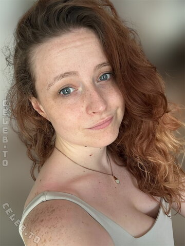 Twostonelol nude photo 20