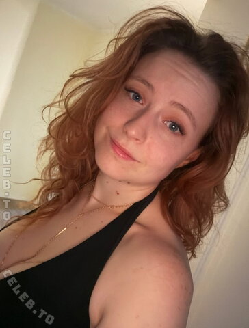 Twostonelol photo 3