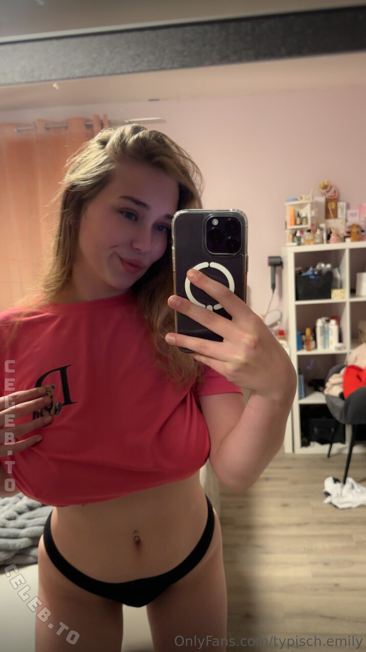 typisch.emily nude photo 4