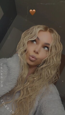 TyraKadney nude photo 7