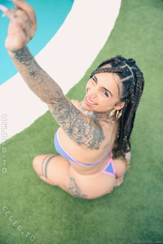 TyraRide Hot (19 photos)