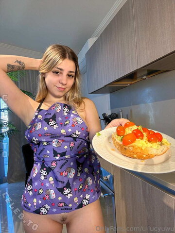U-lucyuwu nude photo 118