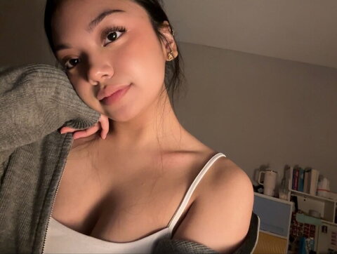 Umasha nude photo 1