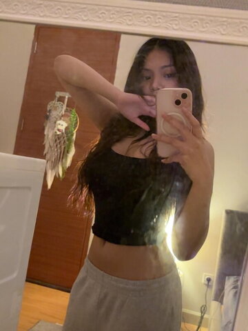 Umasha nude photo 10
