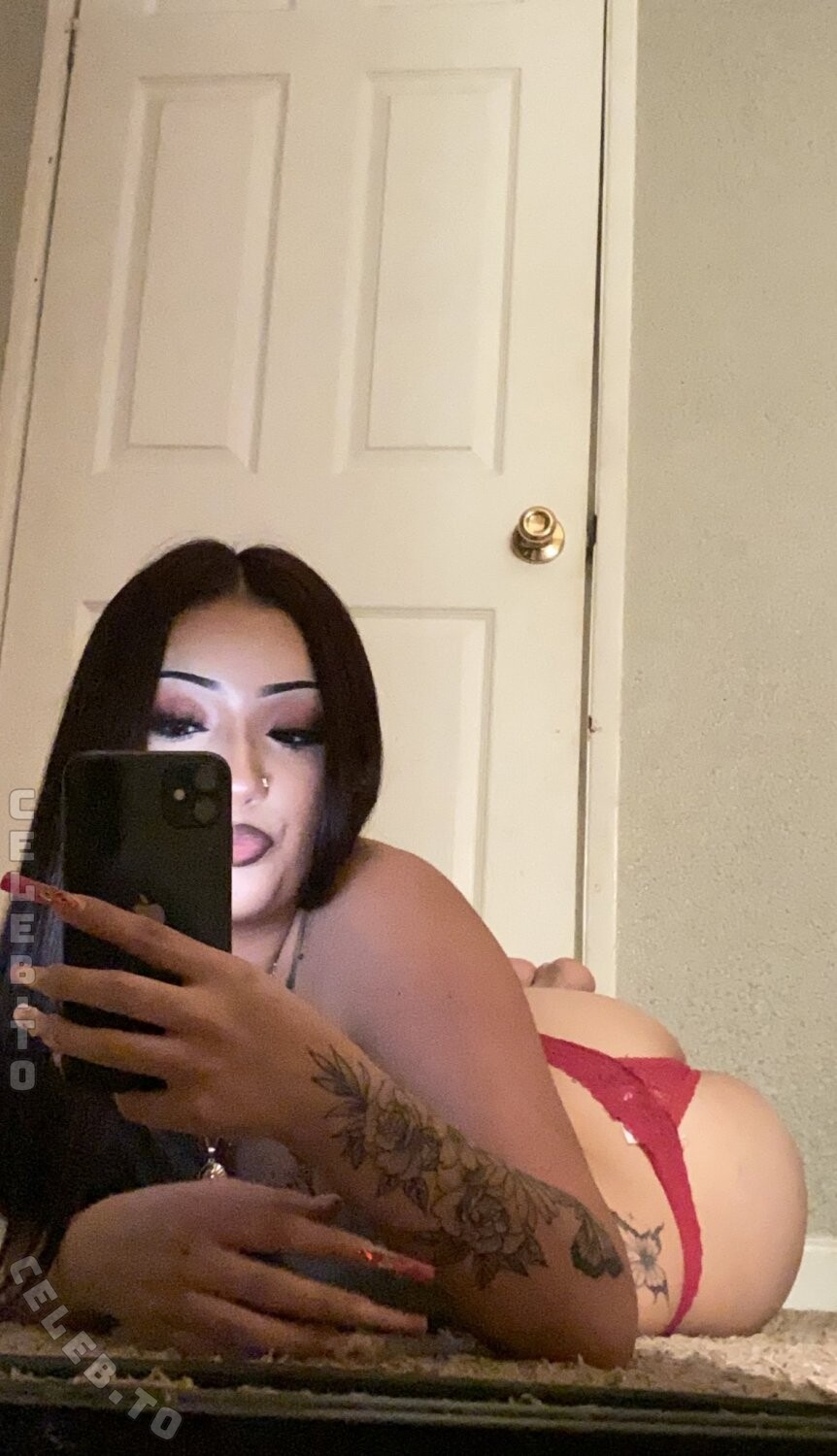 Uniquesexc nude photo 5