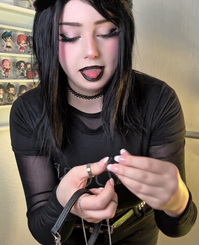 Upminaa nude photo 8