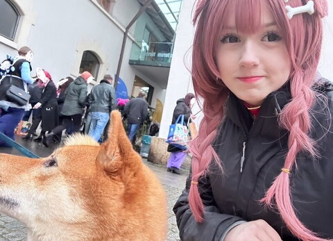 Upminaa Hot (1 photo)