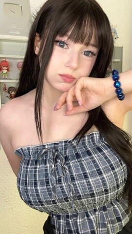 Upminaa nude photo 15