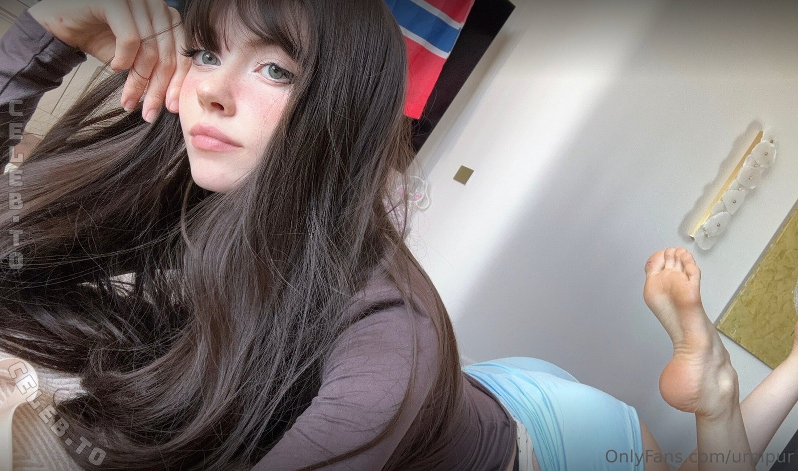 urplpur nude photo 3
