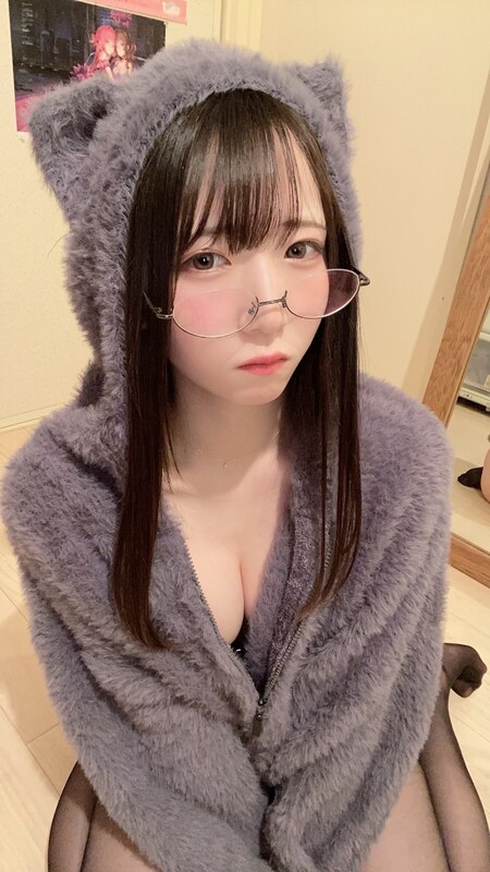 Utatane Sui nude photo 6