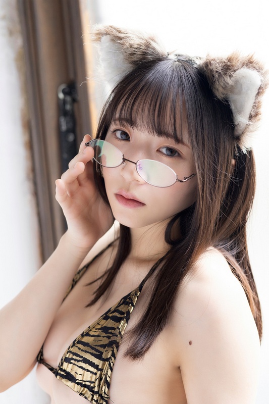 Utatane Sui nude photo 33