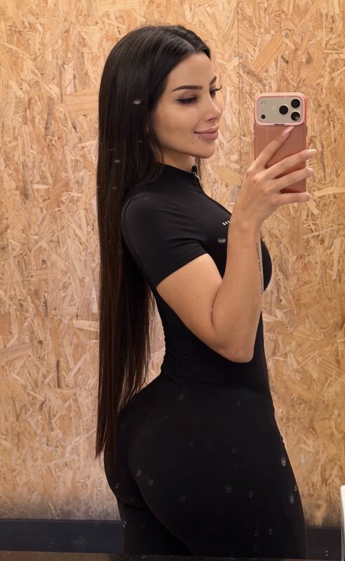 Vaimonroe nude photo 2