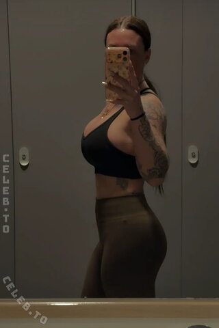 Vaja91 / vanessa_janine91 nude photo 23