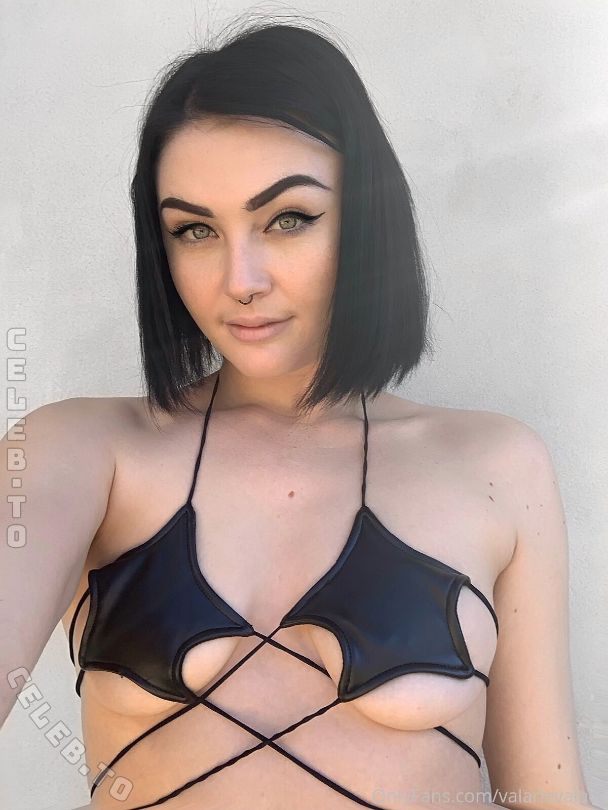 valarievalacc nude photo 2