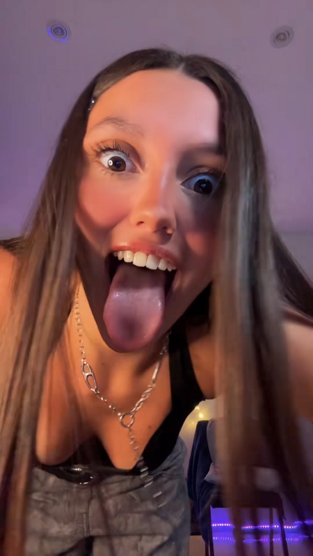 Valeenerea nude photo 27