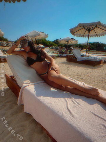 Valentina Maceri nude photo 3