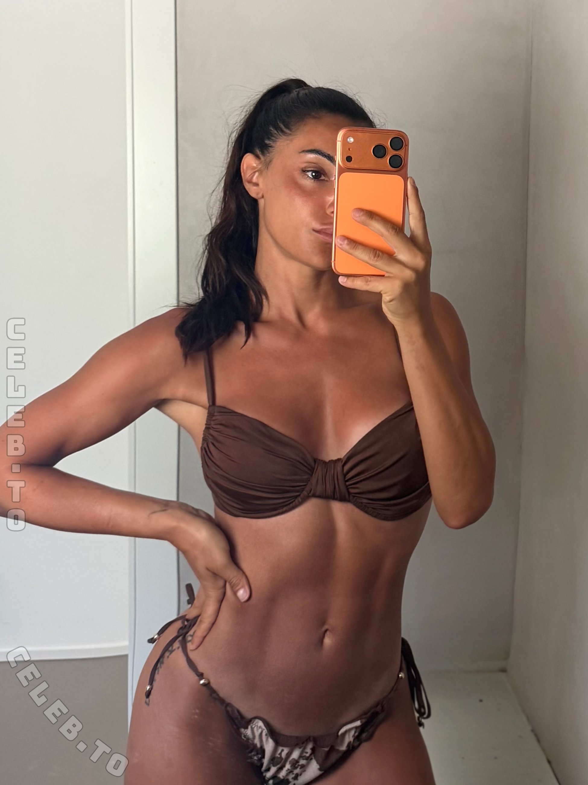 Valentina Maceri nude photo 5