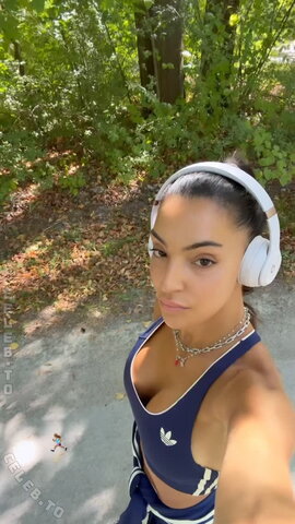 Valentina Maceri New (2 photos)
