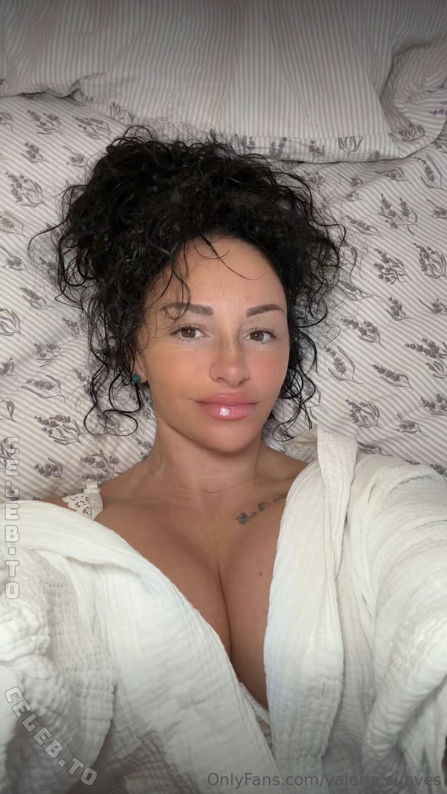 Valeria Cuaves nude photo 2