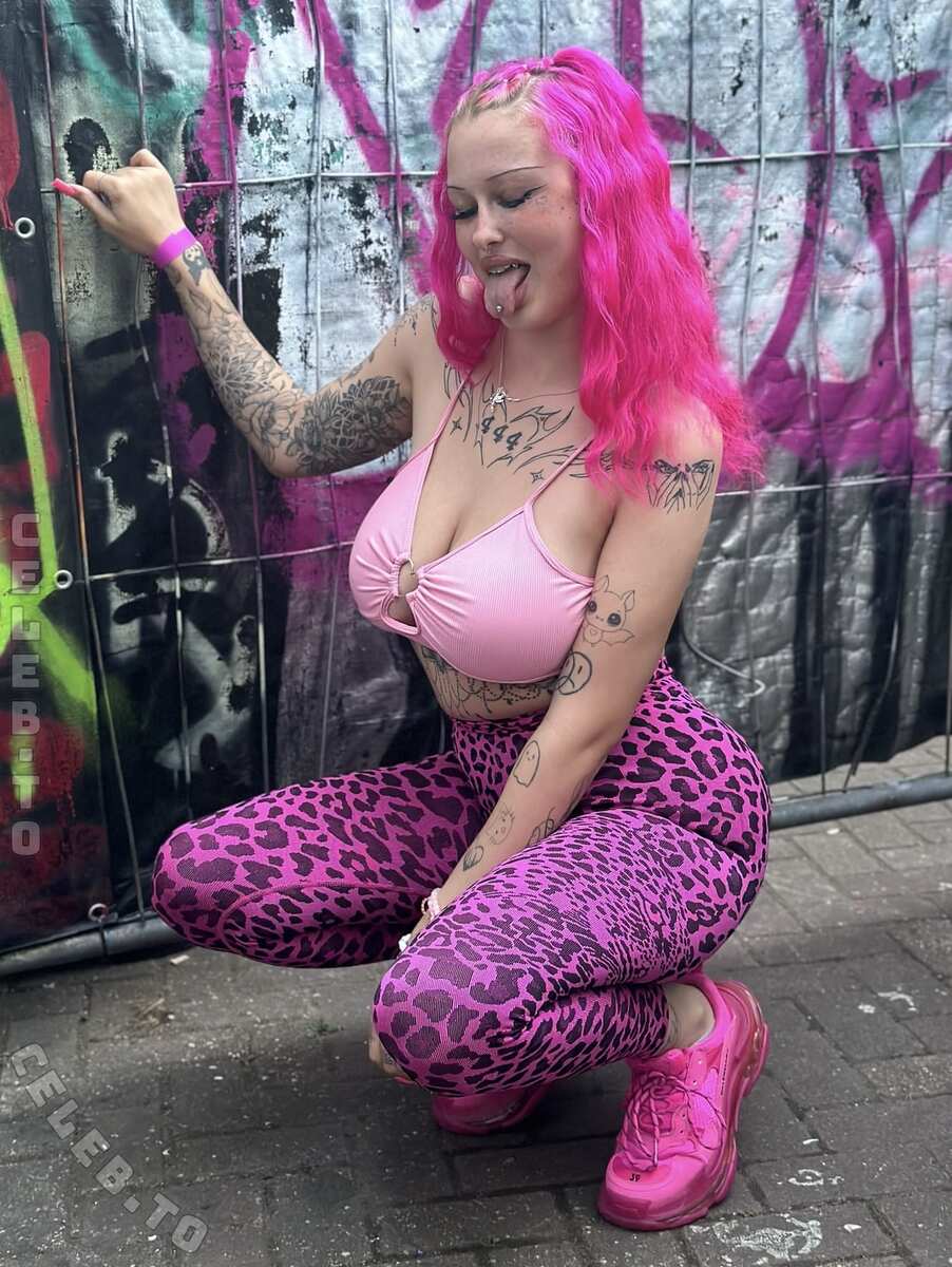 Valeria Maria nude photo 2