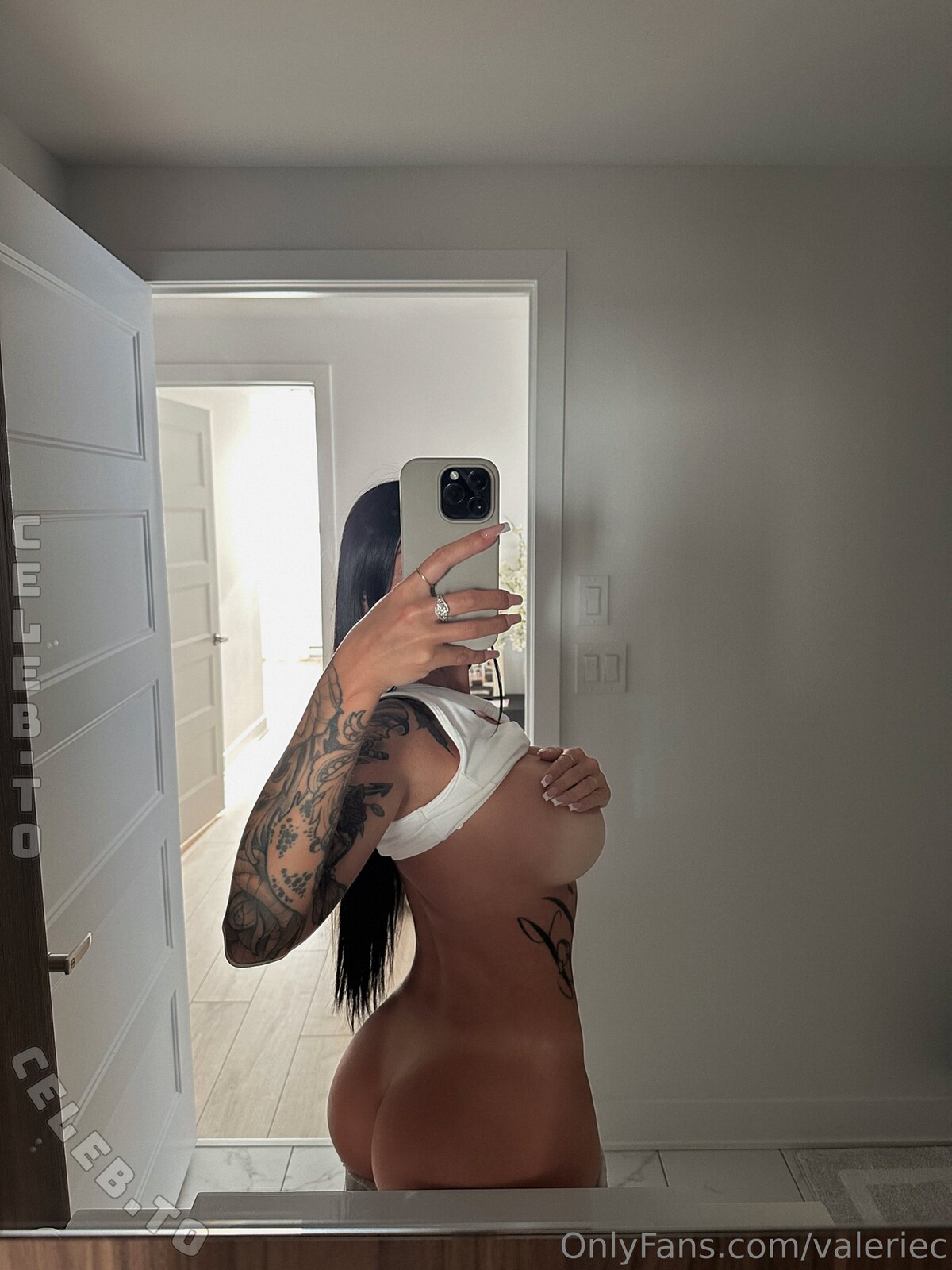 Valerie Cossette nude photo 1