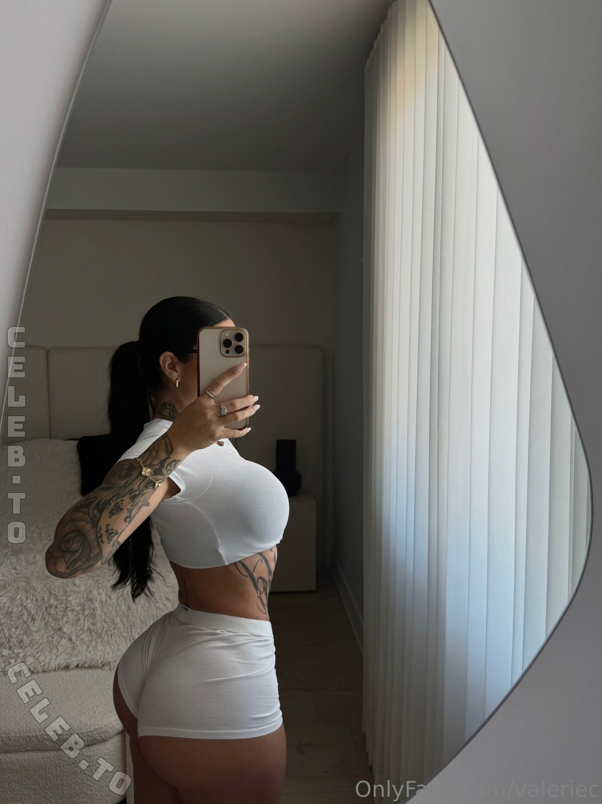 Valerie Cossette nude photo 2