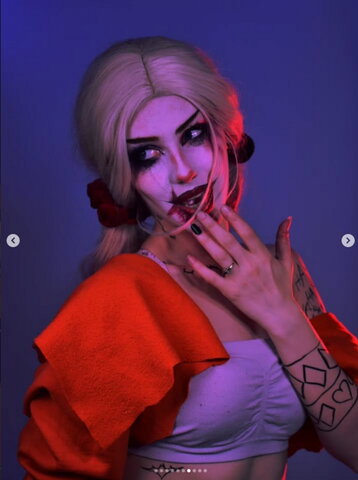 ValiantF0x nude photo 5