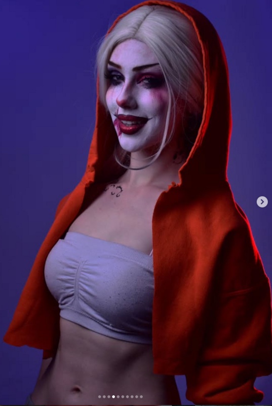 ValiantF0x nude photo 9