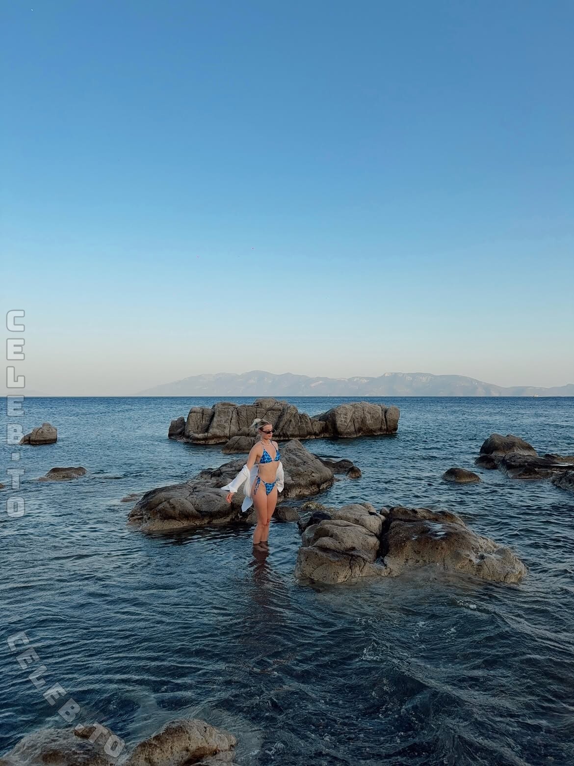 Vallixpauline nude photo 3
