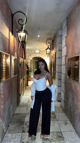 valonaash nude photo 78