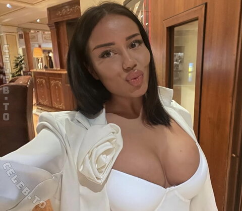 valonaash nude photo 280