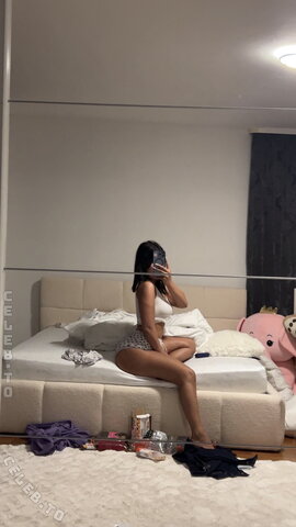 valonaash nude photo 81