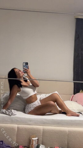 valonaash nude photo 82