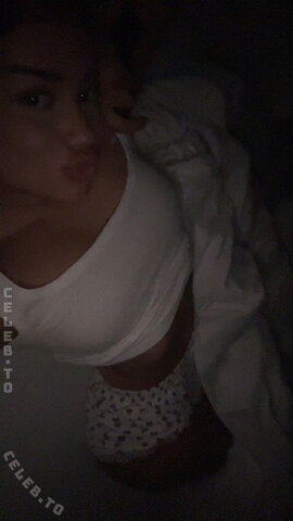 valonaash nude photo 260