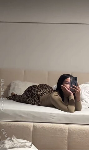valonaash nude photo 252