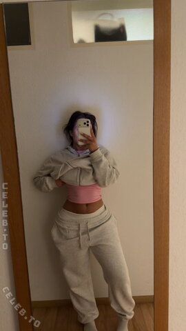 valonaash nude photo 216