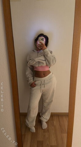 valonaash nude photo 213