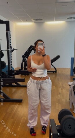 valonaash nude photo 206