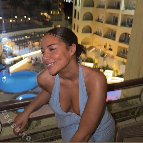 valonaash nude photo 54