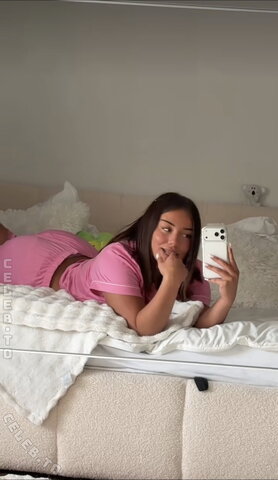 valonaash Hot (8 photos)