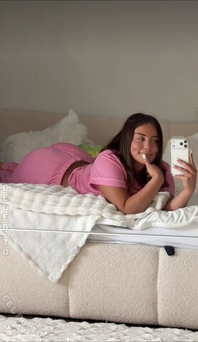 valonaash nude photo 22