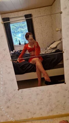 Vampireofsweden nude photo 7