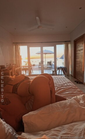 vanass96 nude photo 23