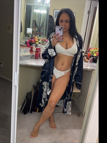 Vancitymami nude photo 6