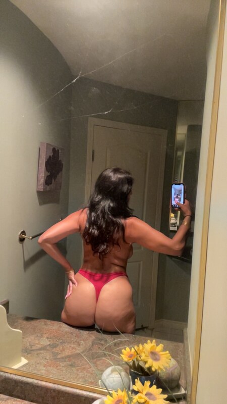 Vancitymami nude photo 22