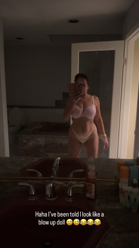 Vancitymami nude photo 1