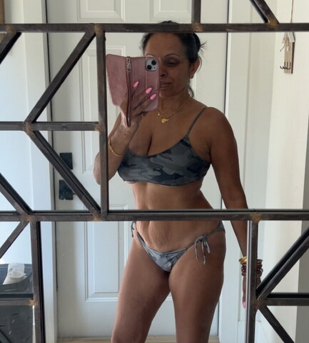 Vancitymami nude photo 9
