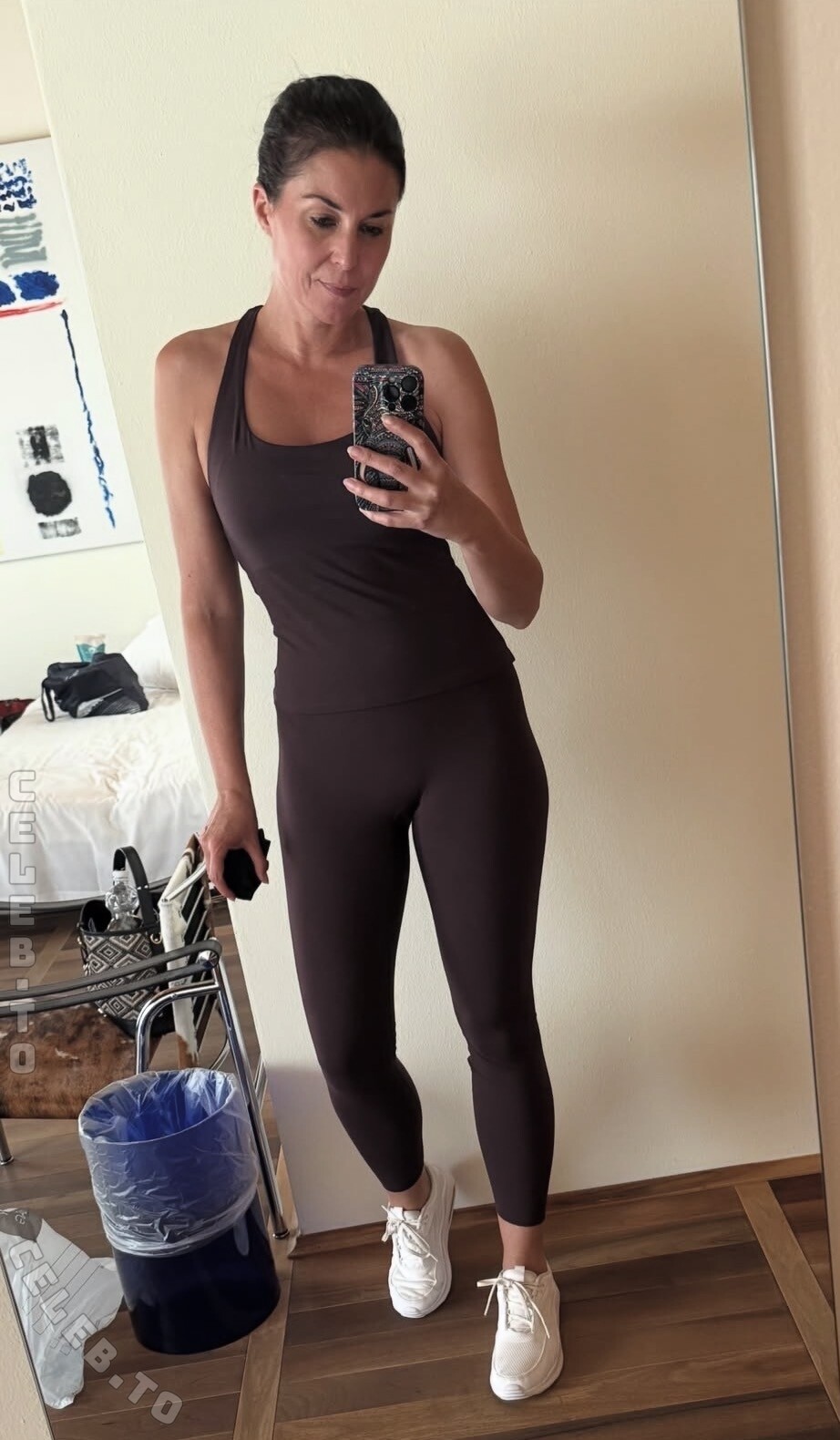 Vanessa Blumhagen nude photo 7
